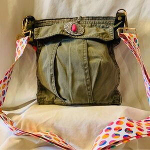 Chic Khaki Crossbody Bag with Vibrant Strap